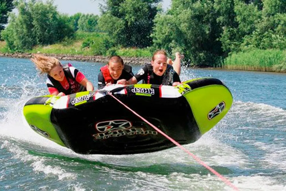 Le jet ski en famille : comment ça se passe